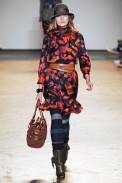 desfiles-marcbymarc-nyinverno2009rtw-118