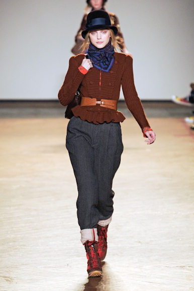 desfiles-marcbymarc-nyinverno2009rtw-122