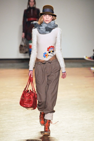 desfiles-marcbymarc-nyinverno2009rtw-126