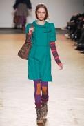 desfiles-marcbymarc-nyinverno2009rtw-131