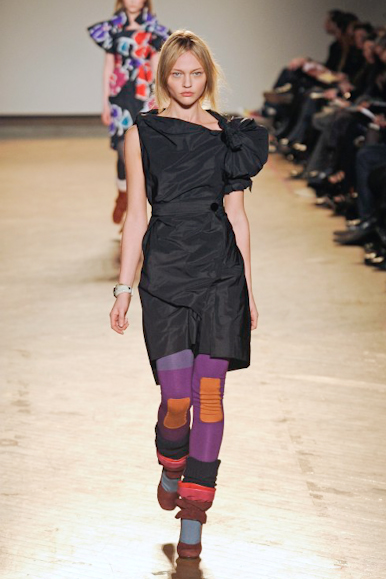 desfiles-marcbymarc-nyinverno2009rtw-151