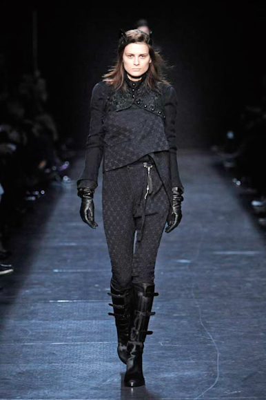 desfiles-anndemeulemeester-parisinverno2011rtw-104