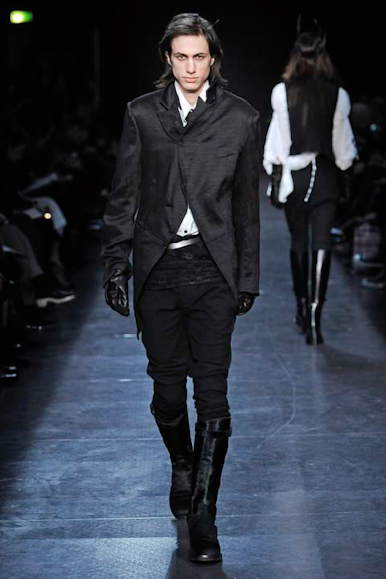 desfiles-anndemeulemeester-parisinverno2011rtw-113