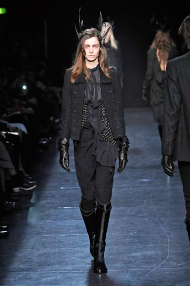 desfiles-anndemeulemeester-parisinverno2011rtw-126
