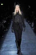 desfiles-anndemeulemeester-parisinverno2011rtw-127