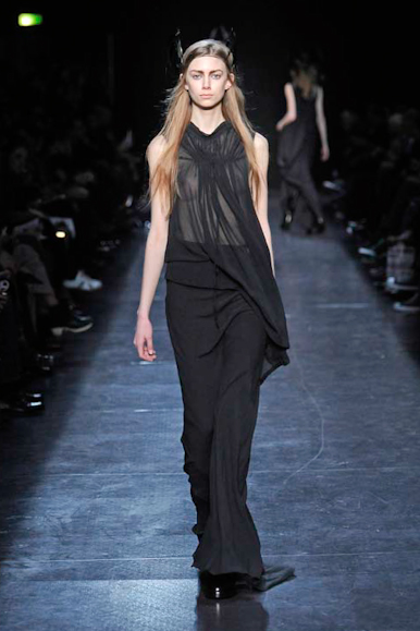 desfiles-anndemeulemeester-parisinverno2011rtw-130