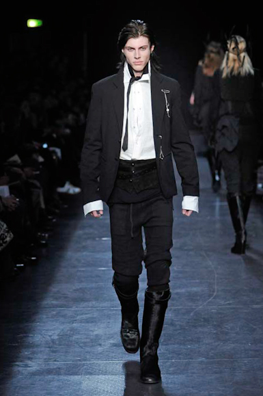 desfiles-anndemeulemeester-parisinverno2011rtw-133