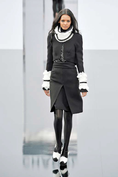 desfiles-chanel-parisinverno2011rtw-104
