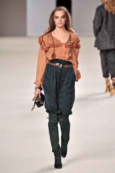 desfiles-chloe-parisinverno2011rtw-114