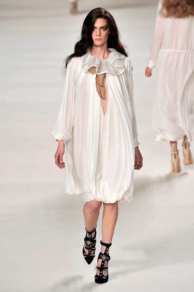 desfiles-chloe-parisinverno2011rtw-122