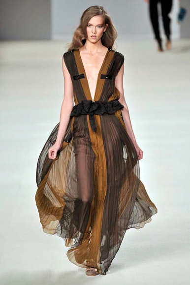desfiles-chloe-parisinverno2011rtw-131
