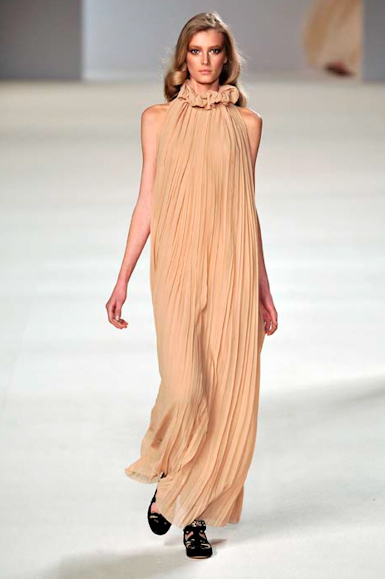 desfiles-chloe-parisinverno2011rtw-135