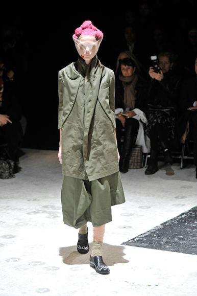 desfiles-commedesgarcons-parisinverno2011rtw-104