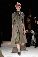 desfiles-commedesgarcons-parisinverno2011rtw-107