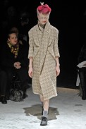 desfiles-commedesgarcons-parisinverno2011rtw-112
