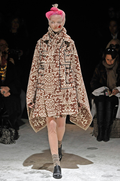 desfiles-commedesgarcons-parisinverno2011rtw-115