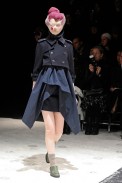 desfiles-commedesgarcons-parisinverno2011rtw-125