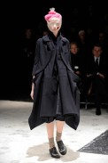 desfiles-commedesgarcons-parisinverno2011rtw-130