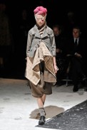 desfiles-commedesgarcons-parisinverno2011rtw-134