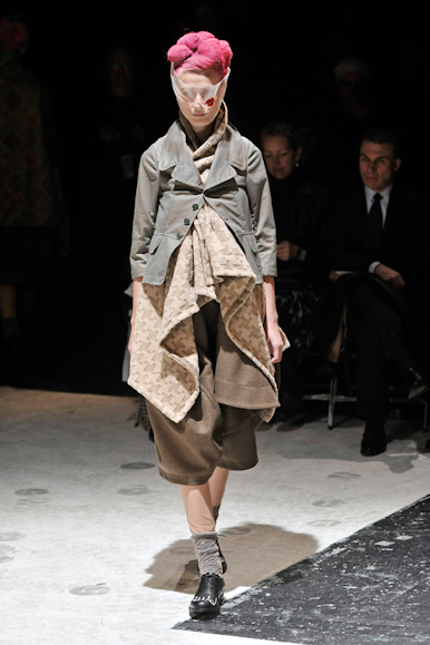 desfiles-commedesgarcons-parisinverno2011rtw-134