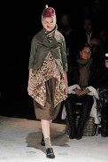 desfiles-commedesgarcons-parisinverno2011rtw-135