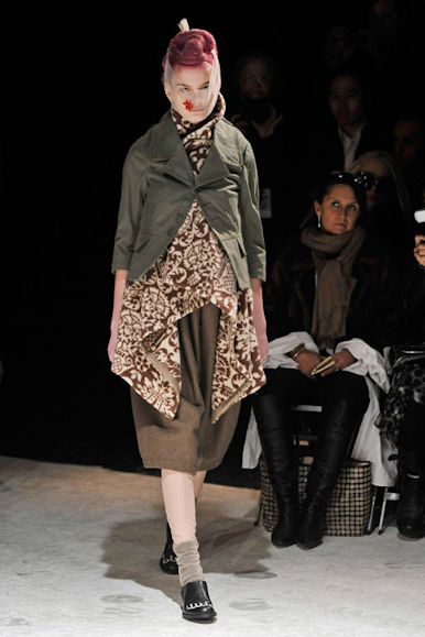desfiles-commedesgarcons-parisinverno2011rtw-135
