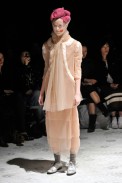 desfiles-commedesgarcons-parisinverno2011rtw-148