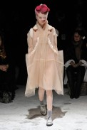 desfiles-commedesgarcons-parisinverno2011rtw-149