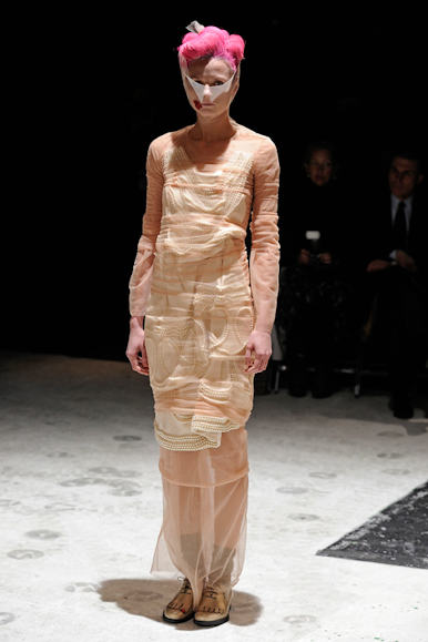desfiles-commedesgarcons-parisinverno2011rtw-150