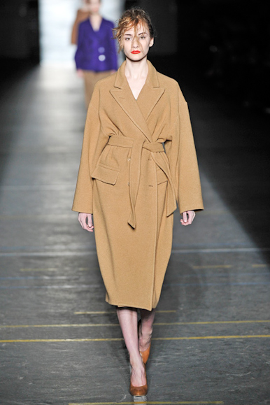 desfiles-dvn-parisinverno2009rtw-100