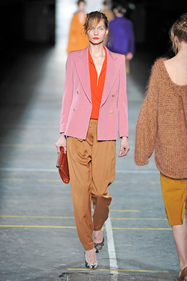 desfiles-dvn-parisinverno2009rtw-103