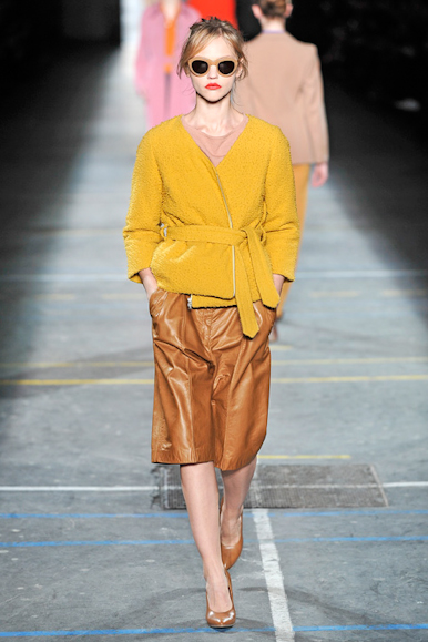 desfiles-dvn-parisinverno2009rtw-109