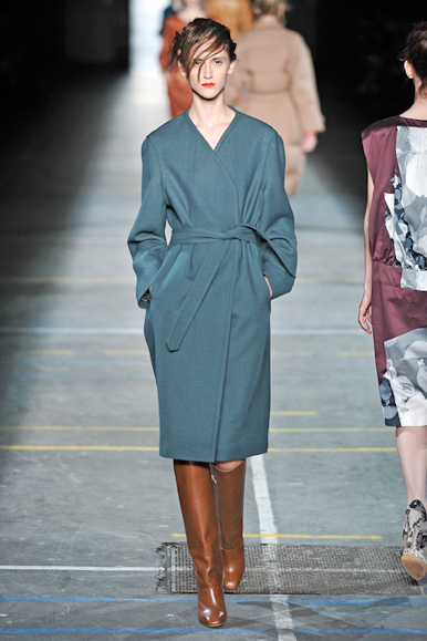 desfiles-dvn-parisinverno2009rtw-115
