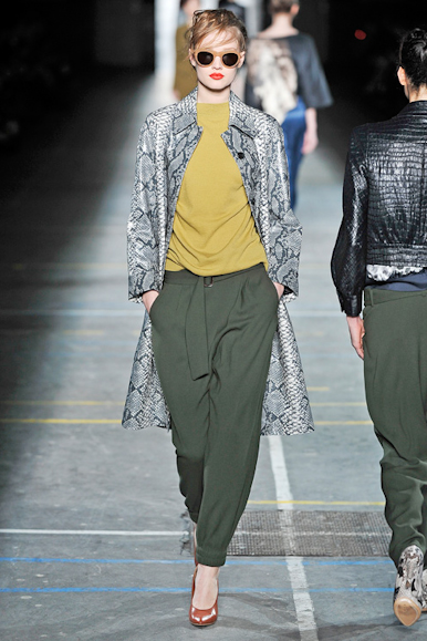 desfiles-dvn-parisinverno2009rtw-128