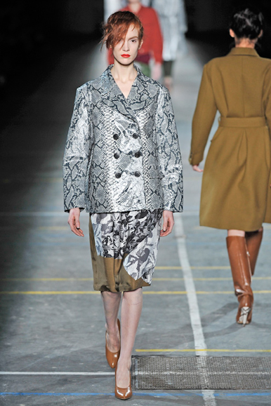 desfiles-dvn-parisinverno2009rtw-130