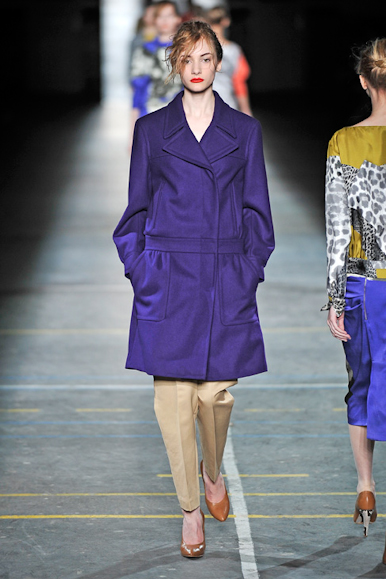 desfiles-dvn-parisinverno2009rtw-135