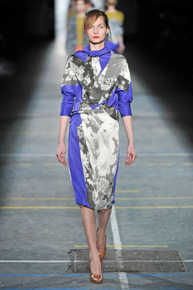 desfiles-dvn-parisinverno2009rtw-136