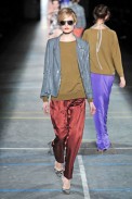 desfiles-dvn-parisinverno2009rtw-139