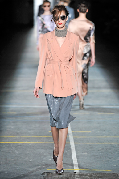 desfiles-dvn-parisinverno2009rtw-141