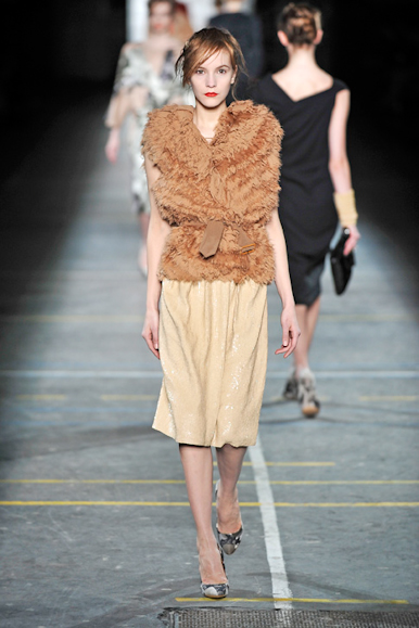 desfiles-dvn-parisinverno2009rtw-148