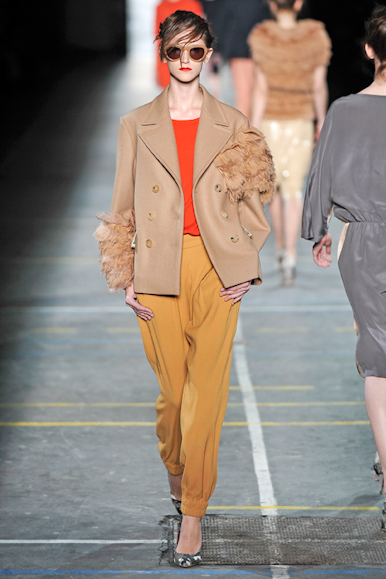 desfiles-dvn-parisinverno2009rtw-150