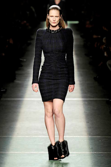 desfiles-givenchy-parisinverno2009rtw-114