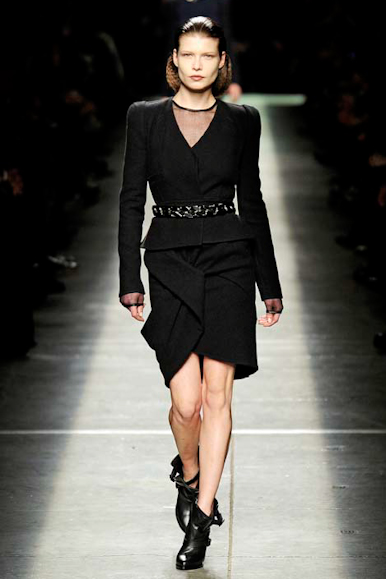desfiles-givenchy-parisinverno2009rtw-115