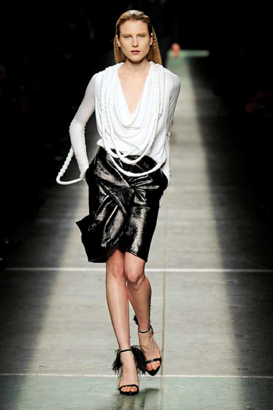 desfiles-givenchy-parisinverno2009rtw-142