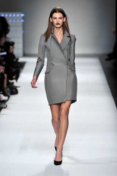 desfiles-hchalayan-parisinverno2009rtw-100