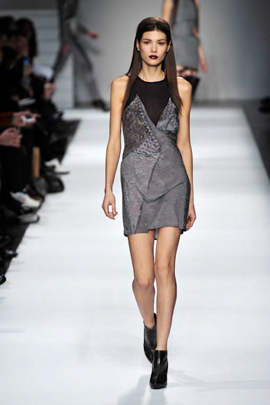 desfiles-hchalayan-parisinverno2009rtw-115