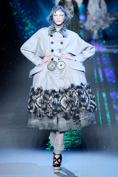 desfiles-jgalliano-parisinverno2009rtw-105