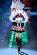 desfiles-jgalliano-parisinverno2009rtw-110