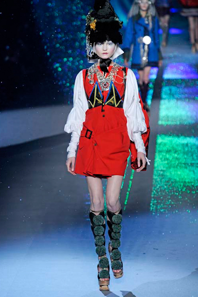 desfiles-jgalliano-parisinverno2009rtw-111