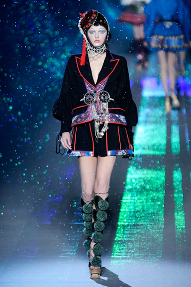 desfiles-jgalliano-parisinverno2009rtw-115